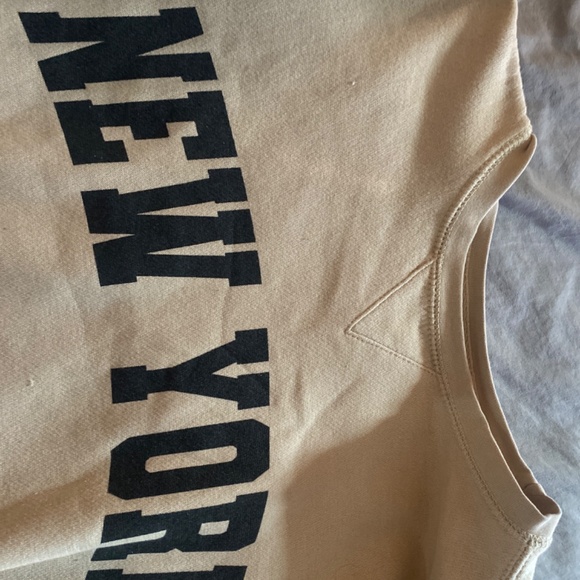 Crewneck - Picture 2 of 3